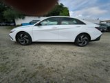 Used 2025 Hyundai Elantra Sport image 3