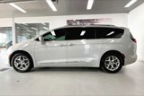 Used 2017 Chrysler Pacifica Limited w/ UConnect Theater Package image 3