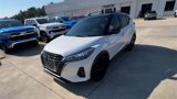Used 2022 Nissan Kicks SR image 4
