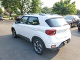 Certified 2023 Hyundai Venue SEL image 3