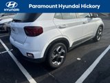 Used 2021 Hyundai Venue SEL w/ Premium Package image 4
