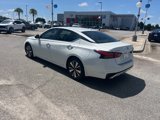 Used 2022 Nissan Altima 2.5 SV w/ SV Premium Package image 4