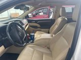 Used 2018 Toyota Highlander Limited image 3