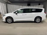 Used 2023 Chrysler Voyager LX image 4