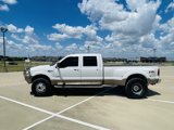 Used 2005 Ford F350 King Ranch image 2