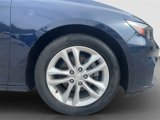 Used 2017 Chevrolet Malibu LT image 2