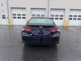 Used 2022 Toyota Camry SE image 3
