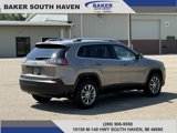 Used 2019 Jeep Cherokee Latitude Plus image 5