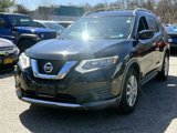 Used 2017 Nissan Rogue SV image 2