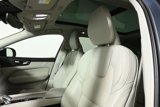 Used 2022 Volvo XC60 B5 Inscription w/ Climate Package image 4