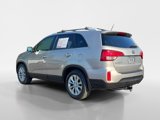Used 2015 Kia Sorento EX image 3