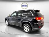 Used 2019 Jeep Grand Cherokee Laredo image 4