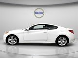 Used 2010 Hyundai Genesis 3.8 image 4