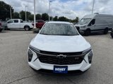 Used 2024 Chevrolet Trax RS w/ Sunroof Package image 2