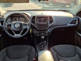 Used 2019 Jeep Cherokee Latitude w/ Popular Appearance Group image 3