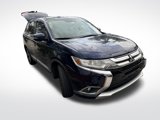 Used 2016 Mitsubishi Outlander SE image 2