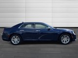 Used 2017 Chrysler 300 C image 3