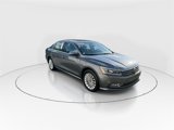 Used 2016 Volkswagen Passat 1.8T SE w/ Lighting Package (P06) image 2