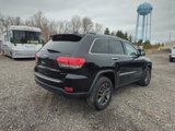 Used 2017 Jeep Grand Cherokee Limited image 3