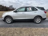 Used 2019 Chevrolet Equinox LS image 2