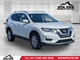 Used 2017 Nissan Rogue SV image 2