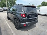 Used 2016 Jeep Renegade Latitude image 2