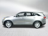 Used 2017 Kia Sorento LX w/ LX Convenience Package image 4