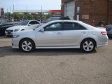 Used 2010 Toyota Camry SE image 2