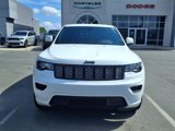 Used 2021 Jeep Grand Cherokee Laredo X image 2