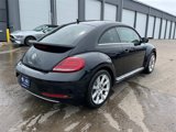 Used 2018 Volkswagen Beetle 2.0T SE w/ SE Premium Package image 3