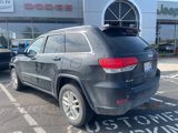 Used 2017 Jeep Grand Cherokee Laredo w/ Quick Order Package 23E image 3