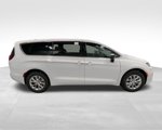New 2025 Chrysler Pacifica Select w/ Uconnect Theater Family Group image 4