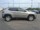 Used 2022 Jeep Compass Latitude w/ Sun and Sound Group image 4