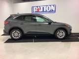 Certified 2020 Ford Escape SE image 2