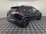 Used 2019 Jeep Cherokee Latitude Plus image 3