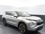 Used 2022 Mitsubishi Outlander ES image 3