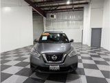 Used 2018 Nissan Kicks SV image 3