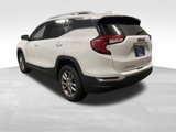 Used 2023 GMC Terrain SLT image 3