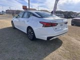 Used 2024 Nissan Altima 2.5 SV image 5