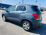 Used 2022 Chevrolet Trax LT w/ LT Convenience Package image 4