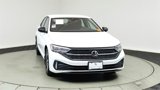 Used 2024 Volkswagen Jetta Sport image 2