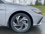 New 2025 Hyundai Elantra SEL image 4