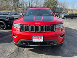 Used 2017 Jeep Grand Cherokee Trailhawk w/ Trailhawk Luxury Group image 4