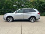 Used 2019 Mitsubishi Outlander SE image 2