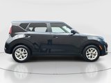 Used 2023 Kia Soul LX w/ LX Technology Package image 4