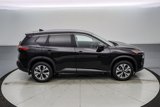 Used 2023 Nissan Rogue SV image 3
