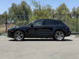 Used 2025 Porsche Macan image 2