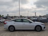 Used 2024 Nissan Altima 2.5 SV image 2