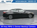 Used 2023 Nissan Altima 2.5 SV image 3