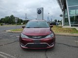 Used 2018 Chrysler Pacifica Touring-L Plus image 2